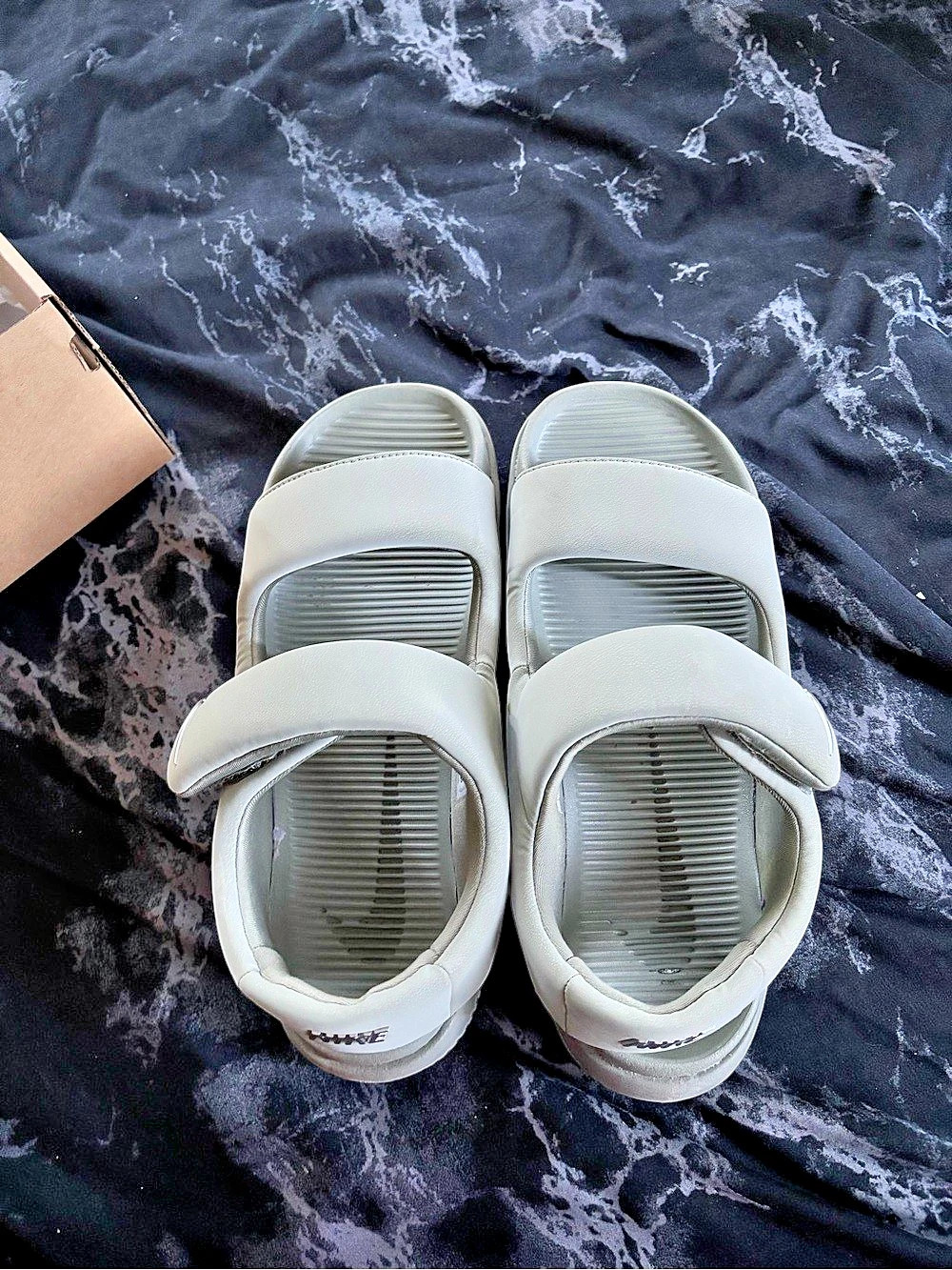 Nike Calm Strap Sandal light army US 9